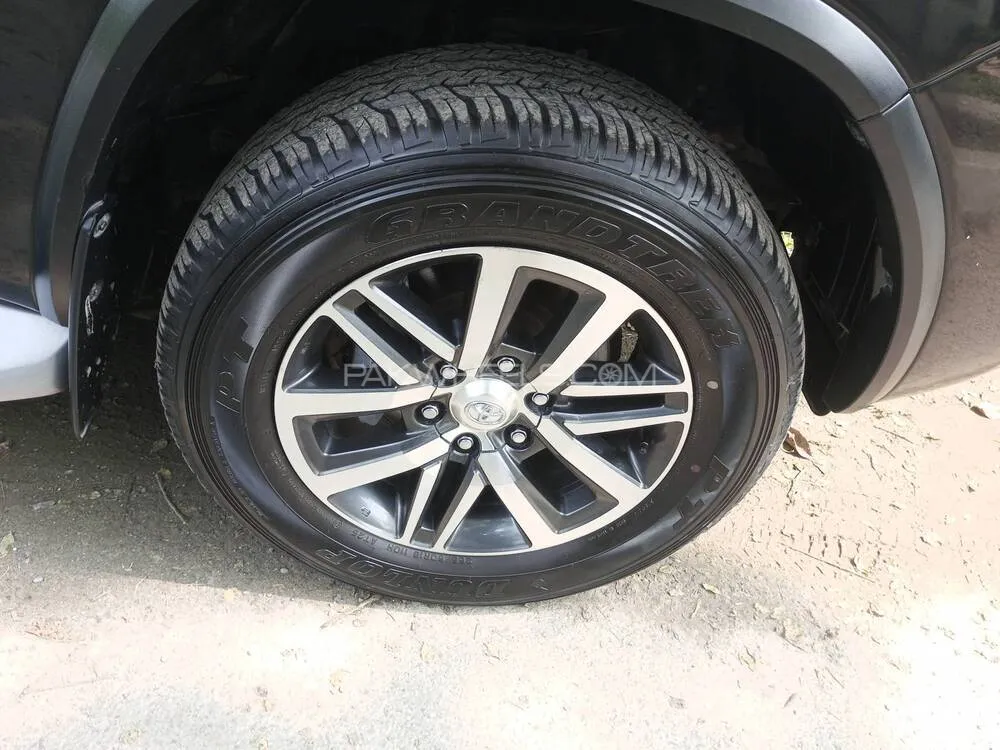 Toyota Fortuner 2018 for Sale in Lahore Toyota Fortuner 2018 for Sale in Lahore Image-14