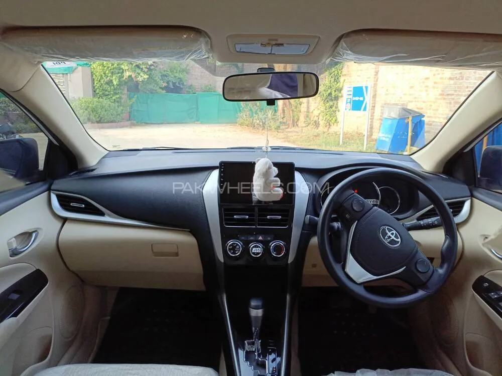 Toyota Yaris Sedan 2023 for Sale in Lahore Toyota Yaris Sedan 2023 for Sale in Lahore Image-10