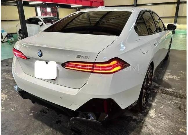 BMW 5 Series 2024 for Sale in Lahore BMW 5 Series 2024 for Sale in Lahore Image-2