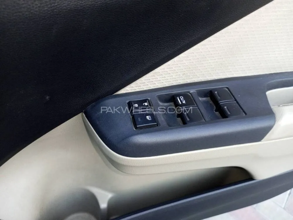 ہونڈا سٹی 2021 for Sale in لاہور ہونڈا سٹی 2021 for Sale in لاہور Image-13