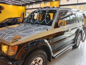 Mitsubishi Pajero Exceed 3.5 1992 for Sale