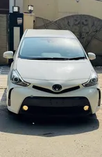 Toyota Prius Alpha S Touring 2019 for Sale