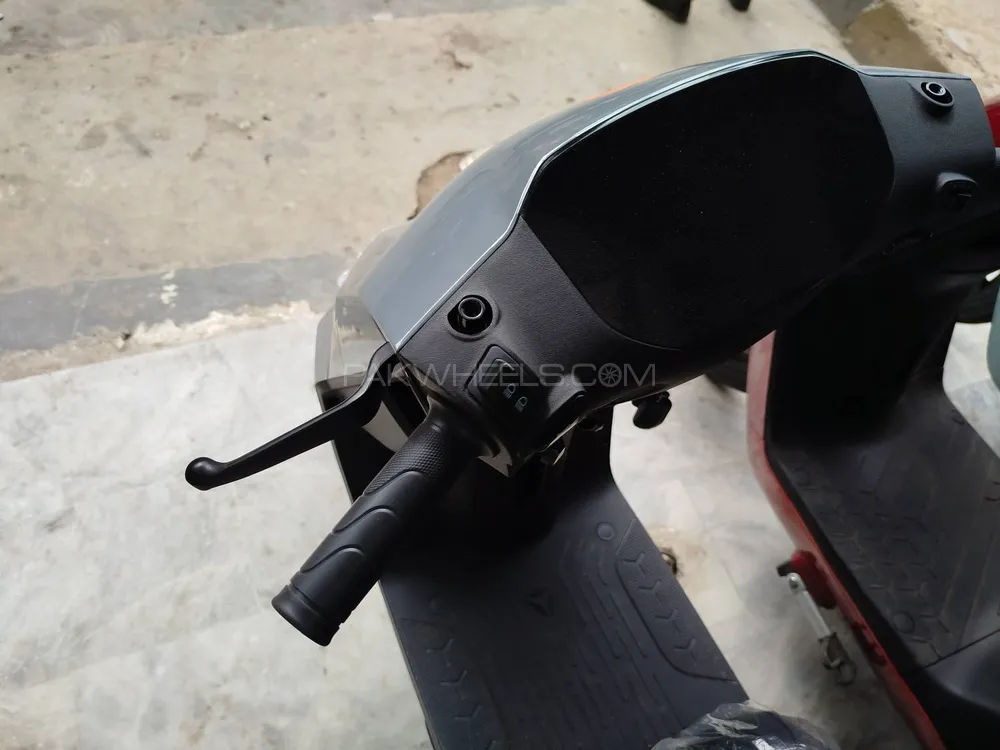 Yadea T5 2023 for Sale Image-1