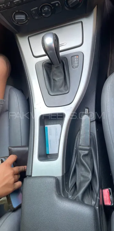 BMW 3 Series 2005 for Sale in Karachi BMW 3 Series 2005 for Sale in Karachi Image-9