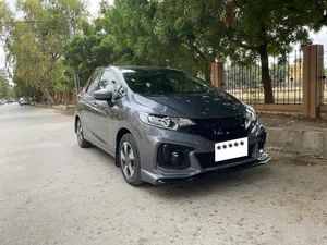 Honda Fit 1.5 Hybrid S Package 2018 for Sale