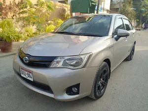 Toyota Corolla Axio Hybrid 1.5 2014 for Sale