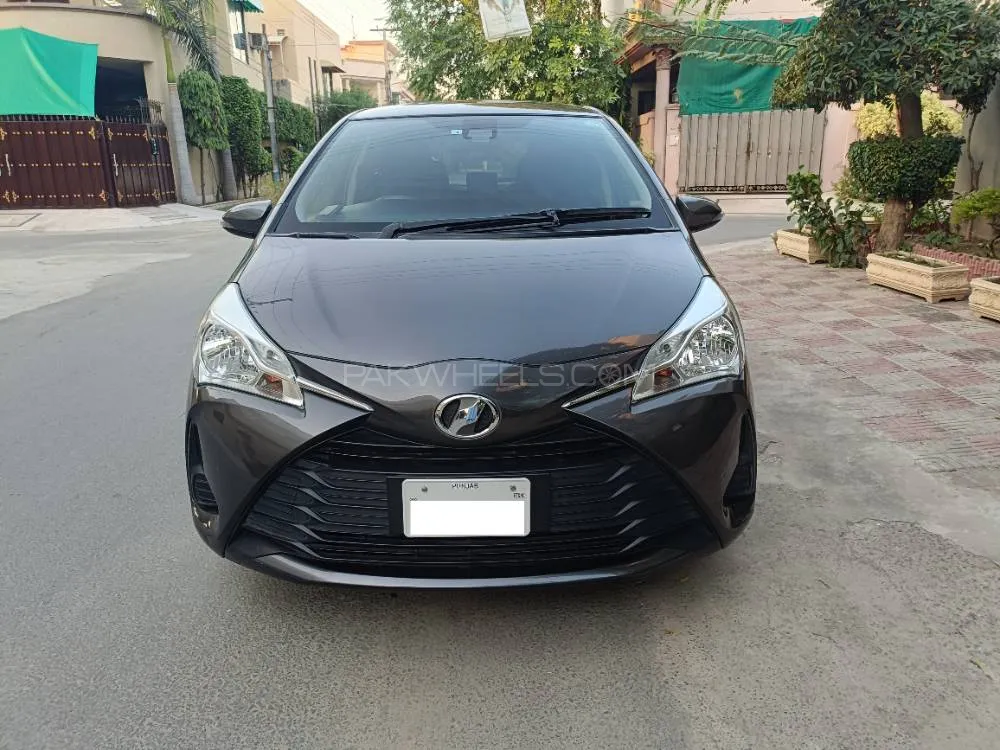 Toyota Vitz 2018 for Sale in Lahore Image-1