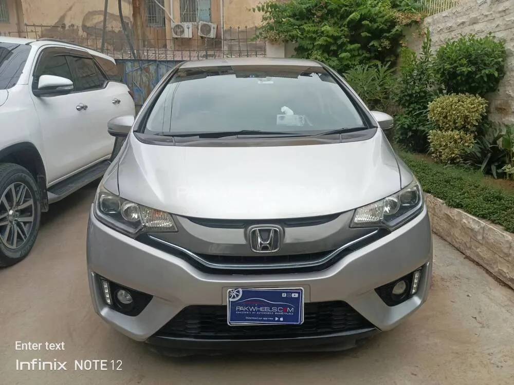 Honda Fit 2015 for Sale in Karachi Image-1