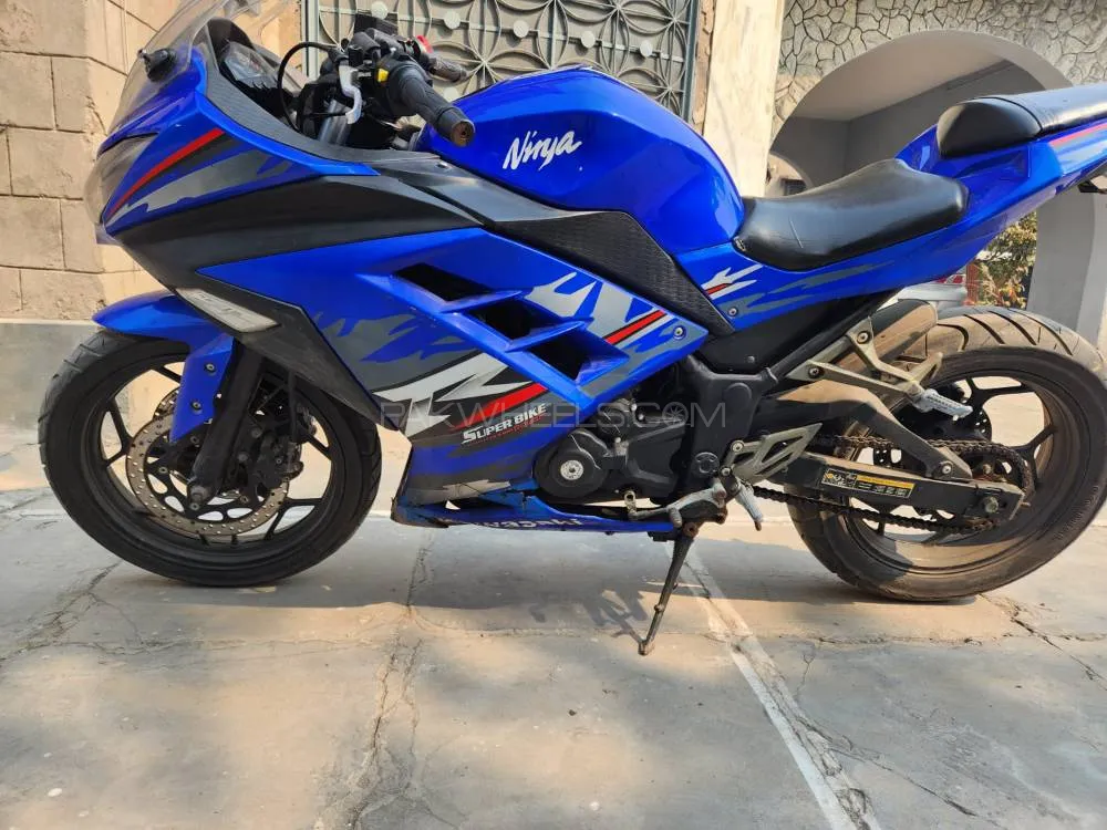 Kawasaki Ninja 250R 2017 for Sale Image-1