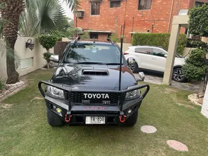 Toyota Hilux D-4D Automatic 2012 for Sale