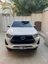 Toyota Hilux Revo V Automatic 2.8 2023 for Sale