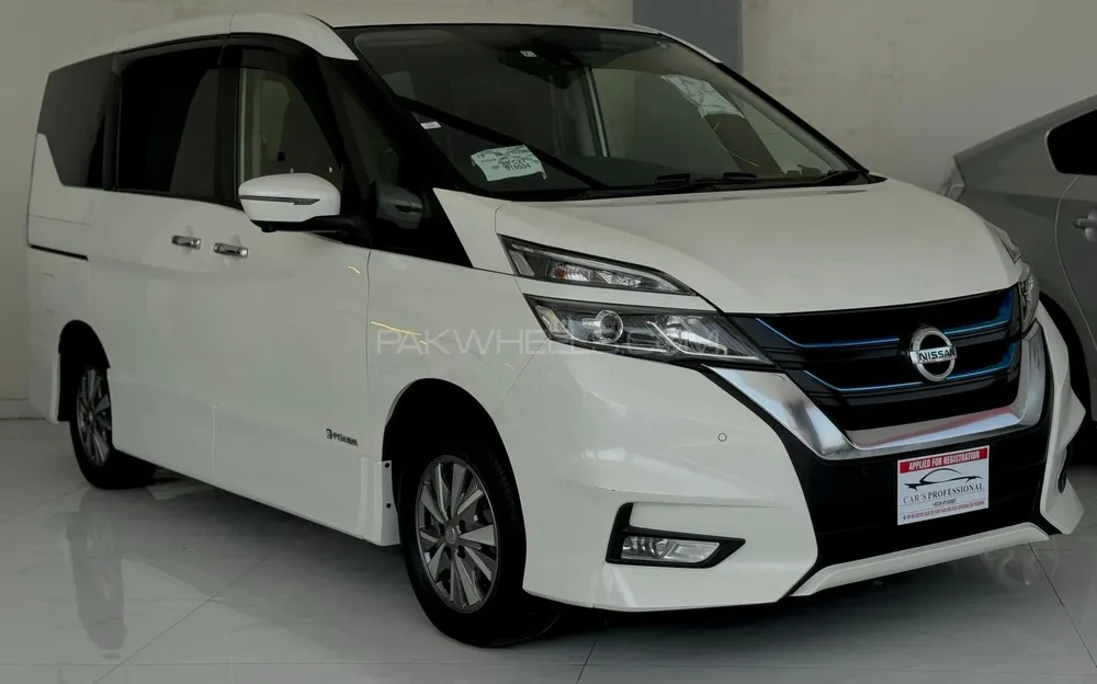 Nissan Serena 2018 for Sale in Peshawar Nissan Serena 2018 for Sale in Peshawar Image-3