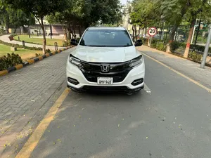 Honda Vezel Hybrid RS Honda Sensing  2019 for Sale