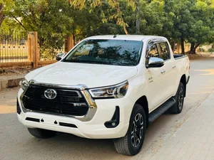 Toyota Hilux Revo V Automatic 2.8 2023 for Sale