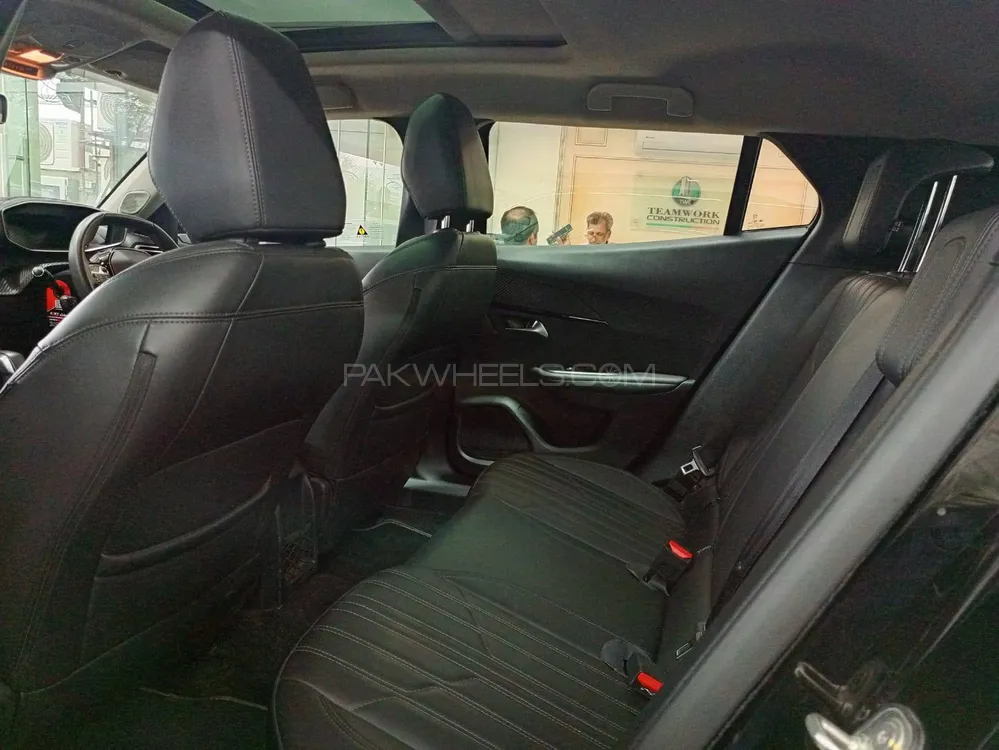 Peugeot 2008 2023 for Sale in Islamabad Peugeot 2008 2023 for Sale in Islamabad Image-11