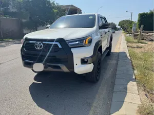 Toyota Hilux Revo V Automatic 2.8 2018 for Sale