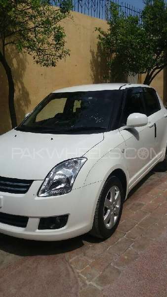 Suzuki Swift 2015 for Sale in Peshawar Image-1