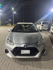 Toyota Aqua S 2015 for Sale