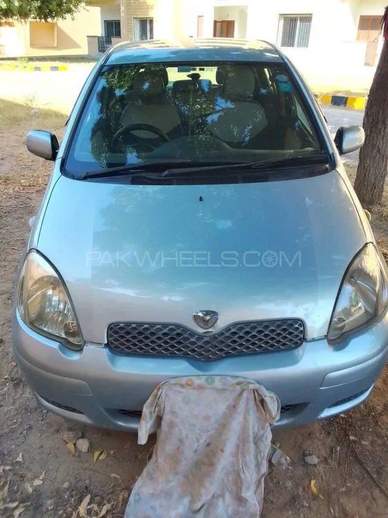 Toyota Vitz 2004 for Sale in Karachi Image-1