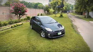 Toyota Prius G Touring Selection Leather Package 1.8 2010 for Sale