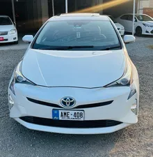 Toyota Prius S 1.8 2015 for Sale