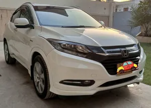 Honda Vezel Hybrid Z 2015 for Sale