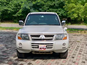 Mitsubishi Pajero 2005 for Sale