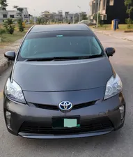 Toyota Prius G Touring Selection 1.8 2011 for Sale