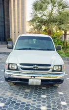 Toyota Hilux Double Cab 2005 for Sale