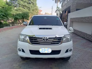 Toyota Hilux Vigo Champ G 2012 for Sale