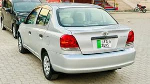 Toyota Platz F 1.0 2003 for Sale