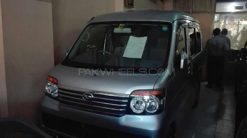 Daihatsu Atrai Wagon 2010 for Sale in Karachi Image-1