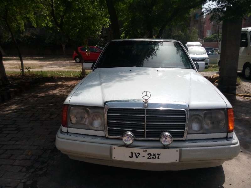 Mercedes Benz C Class 1986 for Sale in Faisalabad Image-1