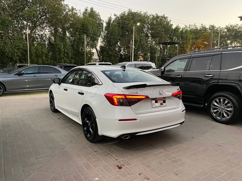 Honda Civic 2024 for Sale in Karachi Honda Civic 2024 for Sale in Karachi Image-6