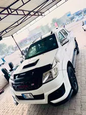 Toyota Hilux Invincible 2012 for Sale