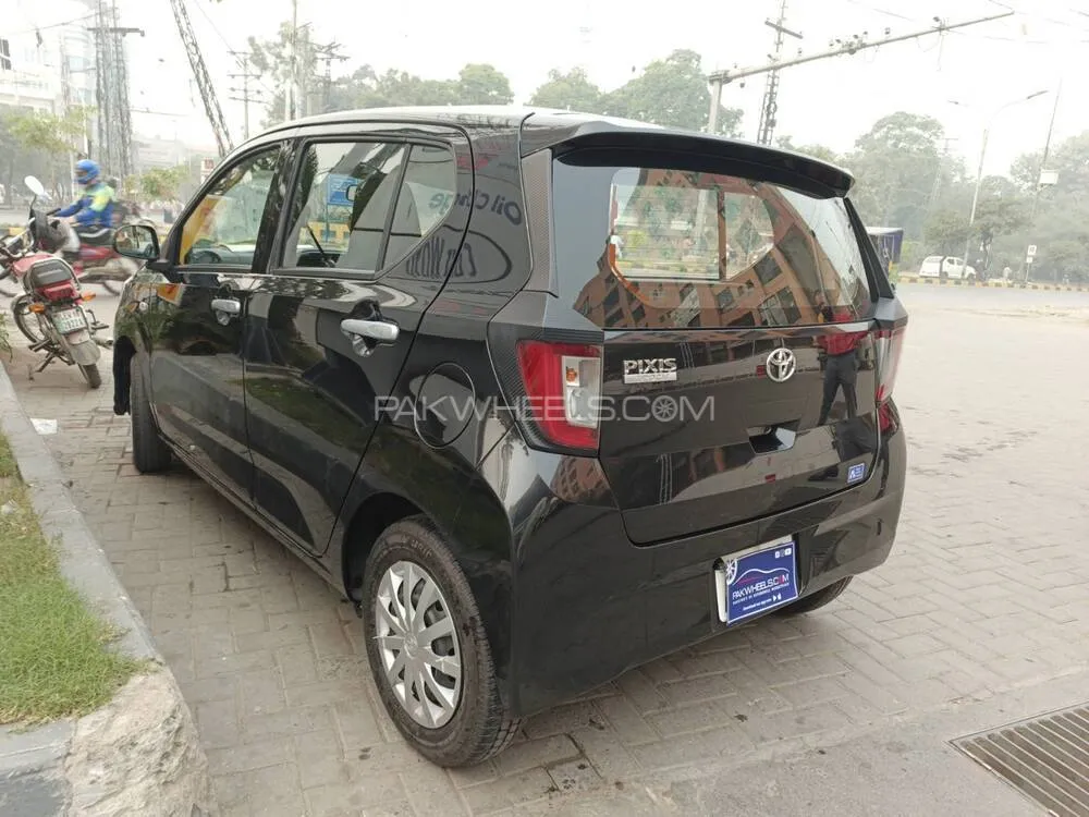 Toyota Pixis Epoch 2021 for Sale in Lahore Toyota Pixis Epoch 2021 for Sale in Lahore Image-6