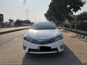 Toyota Corolla Altis Grande CVT-i 1.8 2015 for Sale