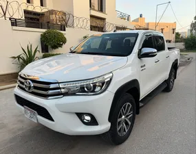 Toyota Hilux Revo V Automatic 2.8 2019 for Sale