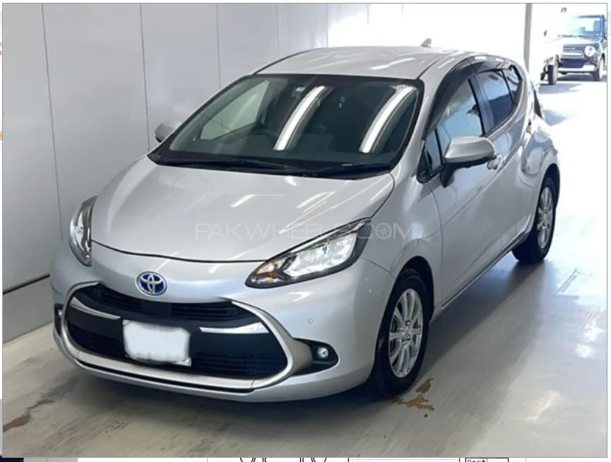 Toyota Aqua 2021 for Sale in Swabi Image-1