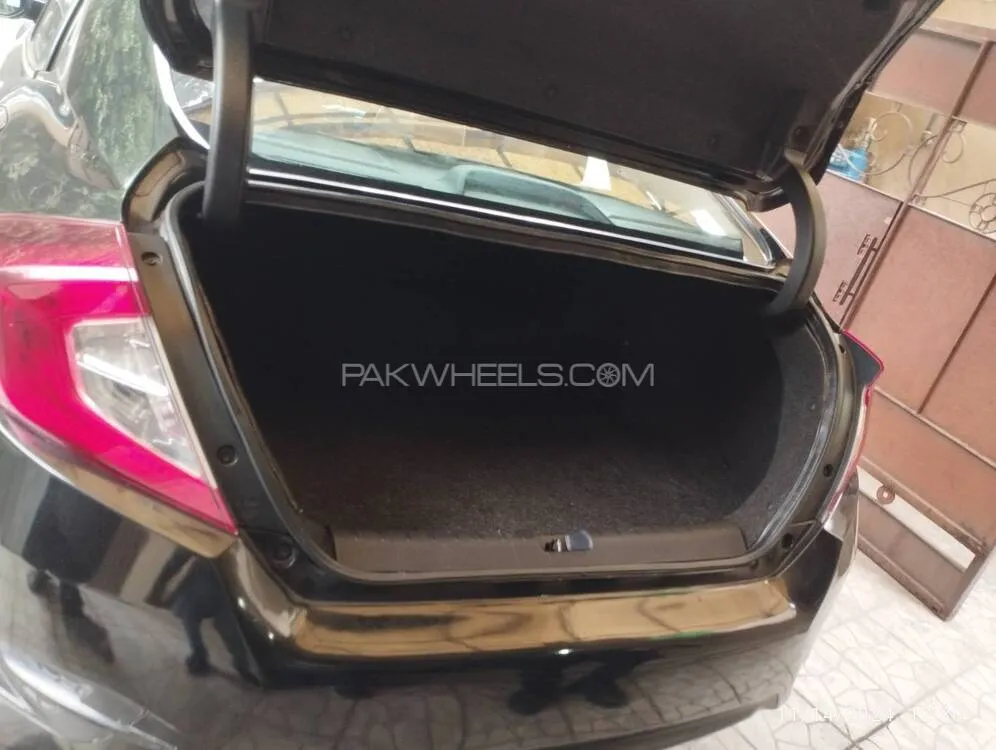 Honda Civic 2019 for Sale in Lahore Honda Civic 2019 for Sale in Lahore Image-7