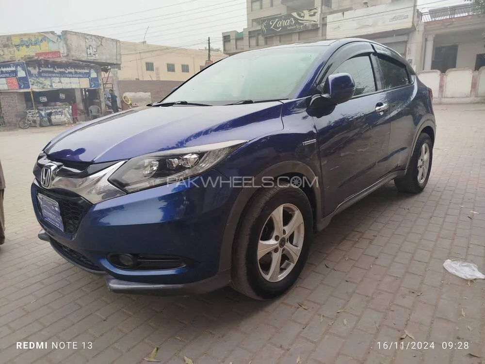 Honda Vezel 2015 for Sale in Lahore Honda Vezel 2015 for Sale in Lahore Image-3