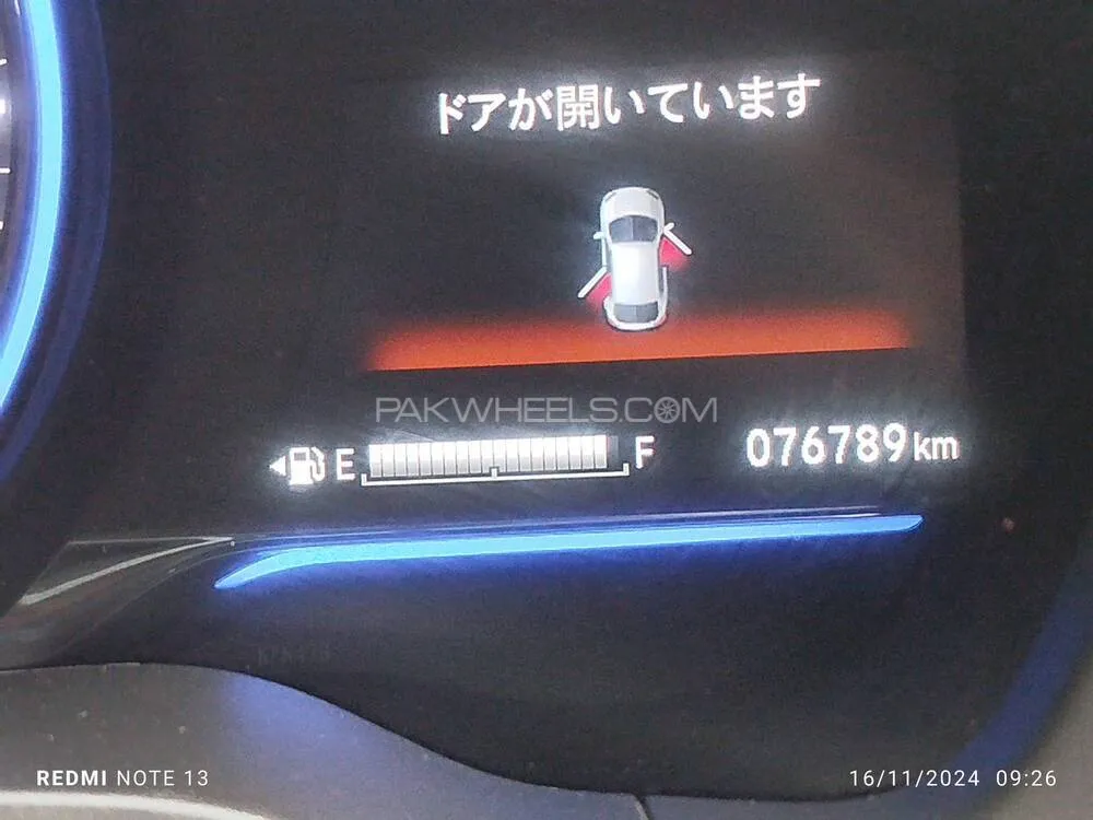 Honda Vezel 2015 for Sale in Lahore Honda Vezel 2015 for Sale in Lahore Image-9