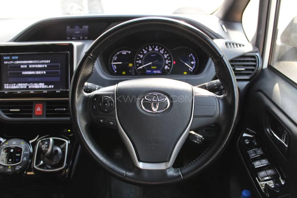 ٹویوٹا نوح 2018 for Sale in کراچی ٹویوٹا نوح 2018 for Sale in کراچی Image-11