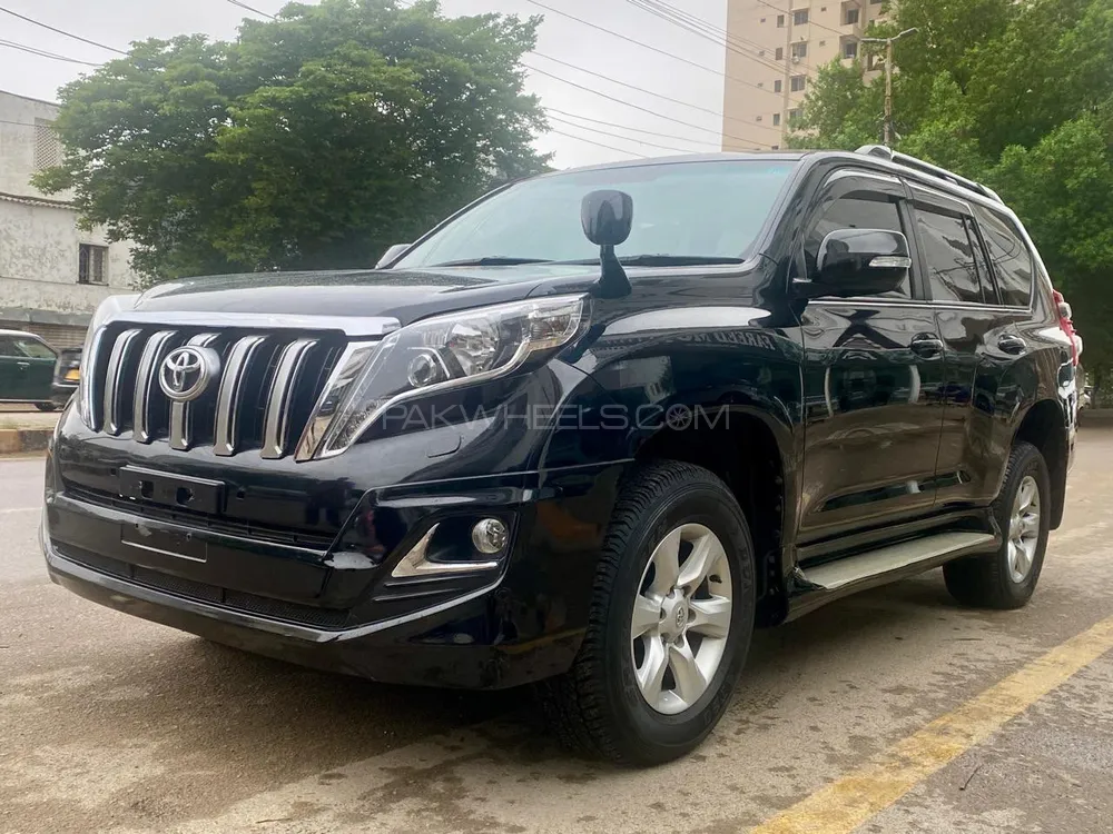 Toyota Prado 2010 for Sale in Karachi Image-1