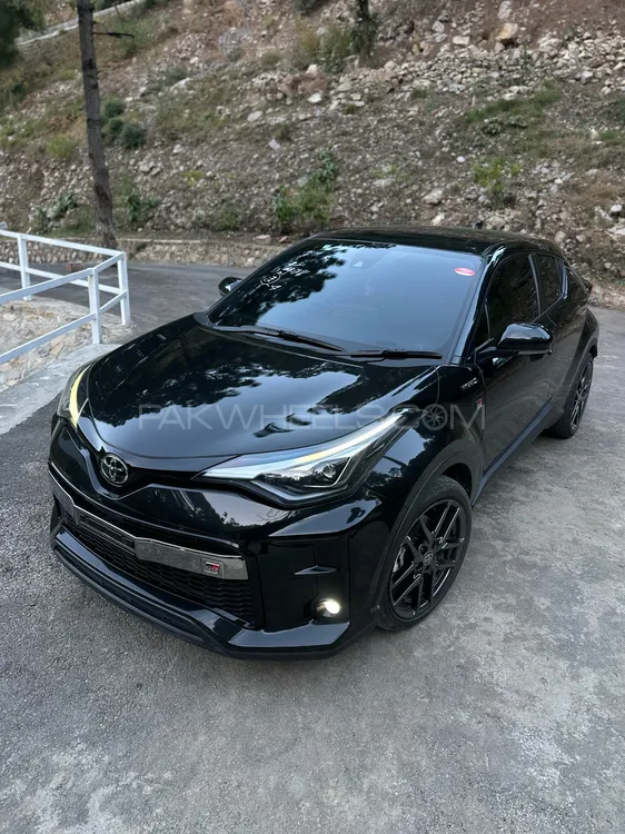 Toyota C-HR 2019 for Sale in Islamabad Image-1