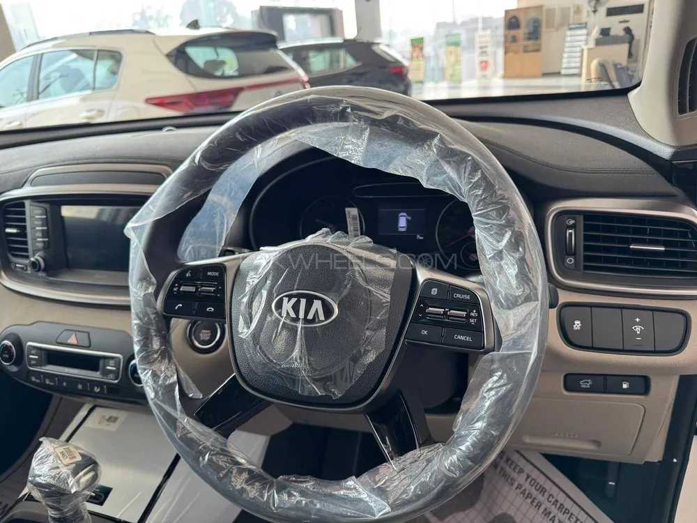 KIA Sorento 2024 for Sale in Sialkot KIA Sorento 2024 for Sale in Sialkot Image-5