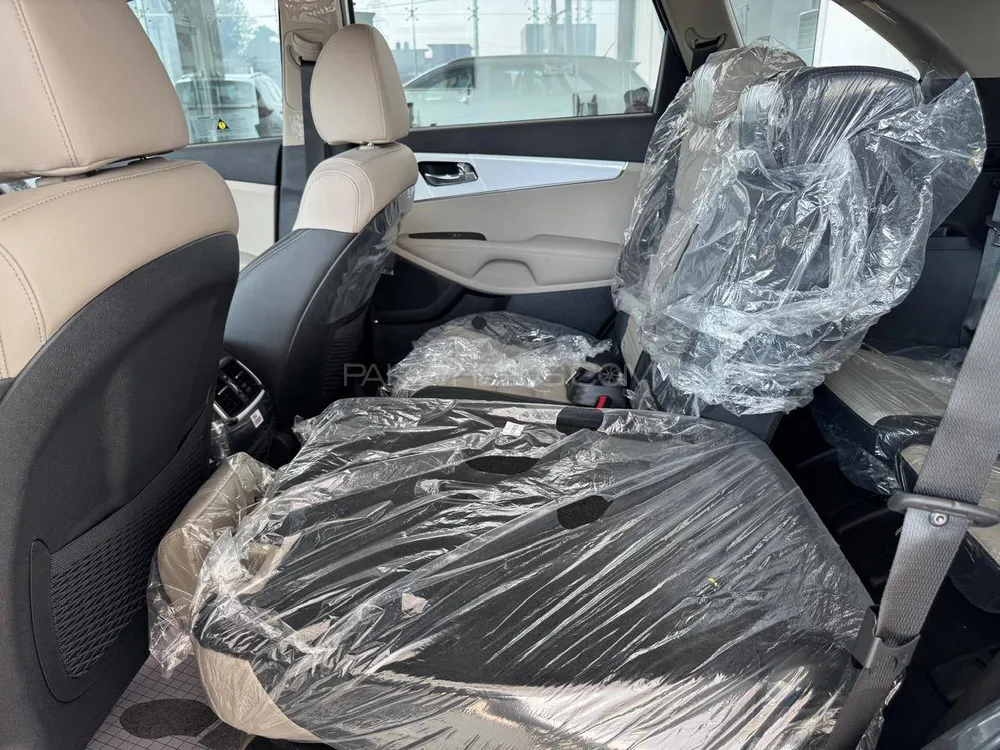 KIA Sorento 2024 for Sale in Sialkot KIA Sorento 2024 for Sale in Sialkot Image-12
