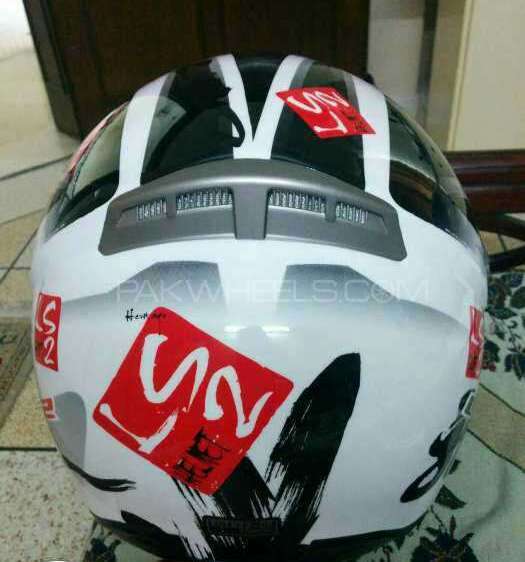 LS2 helmet brand new It has double visor with air pump dot certified Image-1