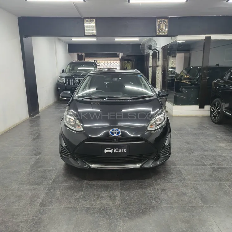Toyota Aqua 2020 for Sale in Karachi Image-1