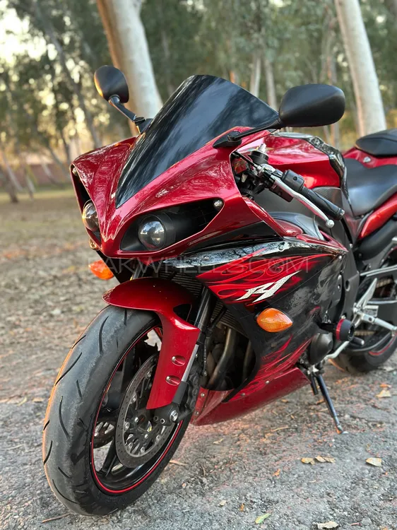 Yamaha YZF-R1 2011 for Sale Image-1